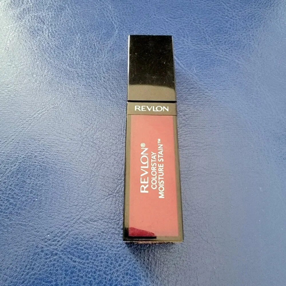 Revlon ColorStay Moisture Stain Lipstick Shade 005 Parisian Passion